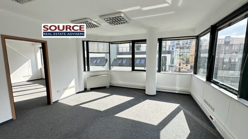 A louer  Bureau Sofia , Tsentar , 84 m² | 63145983 - image [2]