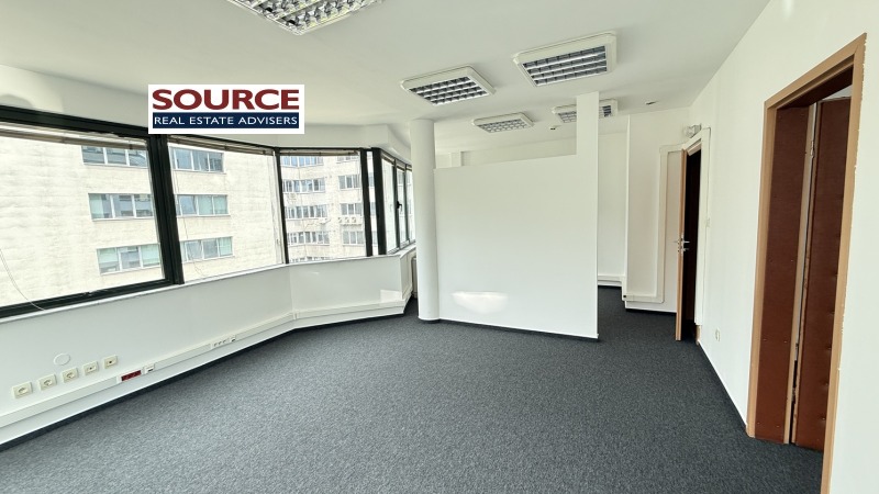 A louer  Bureau Sofia , Tsentar , 84 m² | 63145983 - image [3]