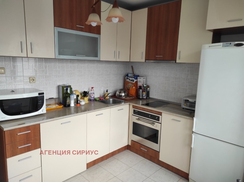 Издаје се  1 спаваћа соба Софија , Сухата река , 85 м2 | 91778704