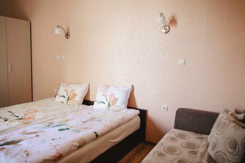 Te huur  2 slaapkamers Varna , k.k. Zlatni pjasatsi , 110 m² | 68304806 - afbeelding [13]