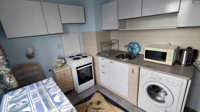 Дава под нем  1-стаен, град София, Света Троица •  350 EUR • ID 22553928 — holmes.bg - [1] 