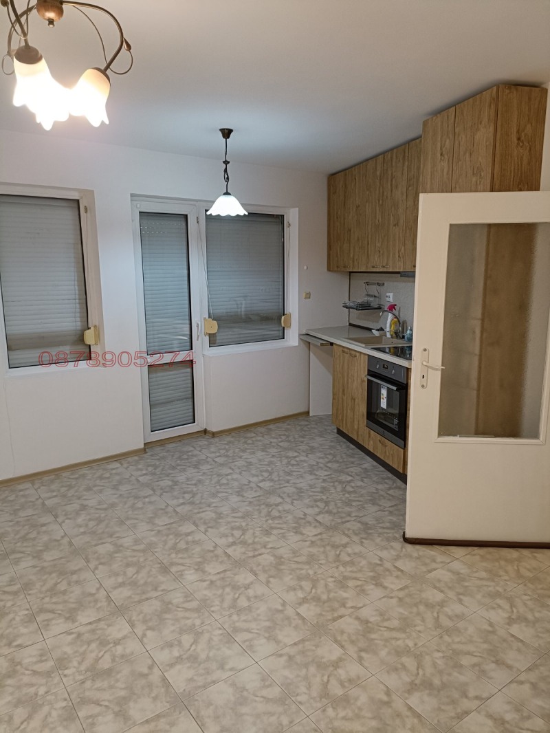 Дава под наем 3-СТАЕН, гр. Пловдив, Център, снимка 2 - Апартаменти - 53149282