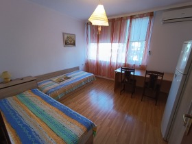 2 sovrum Vazrajdane, Burgas 13