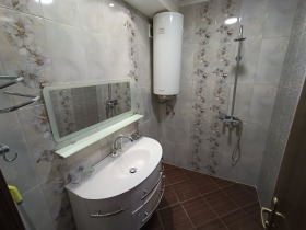 2 bedroom Vazrazhdane, Burgas 11