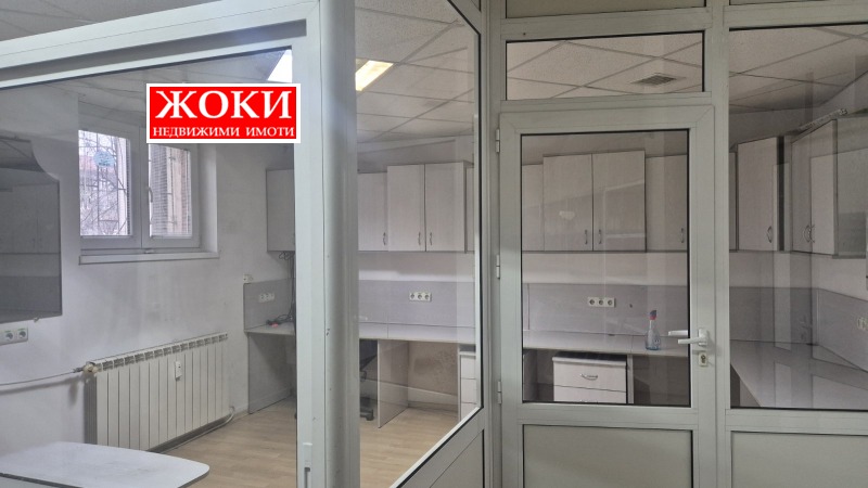 Дава под наем МАГАЗИН, гр. Перник, Център, снимка 2 - Магазини - 53024890