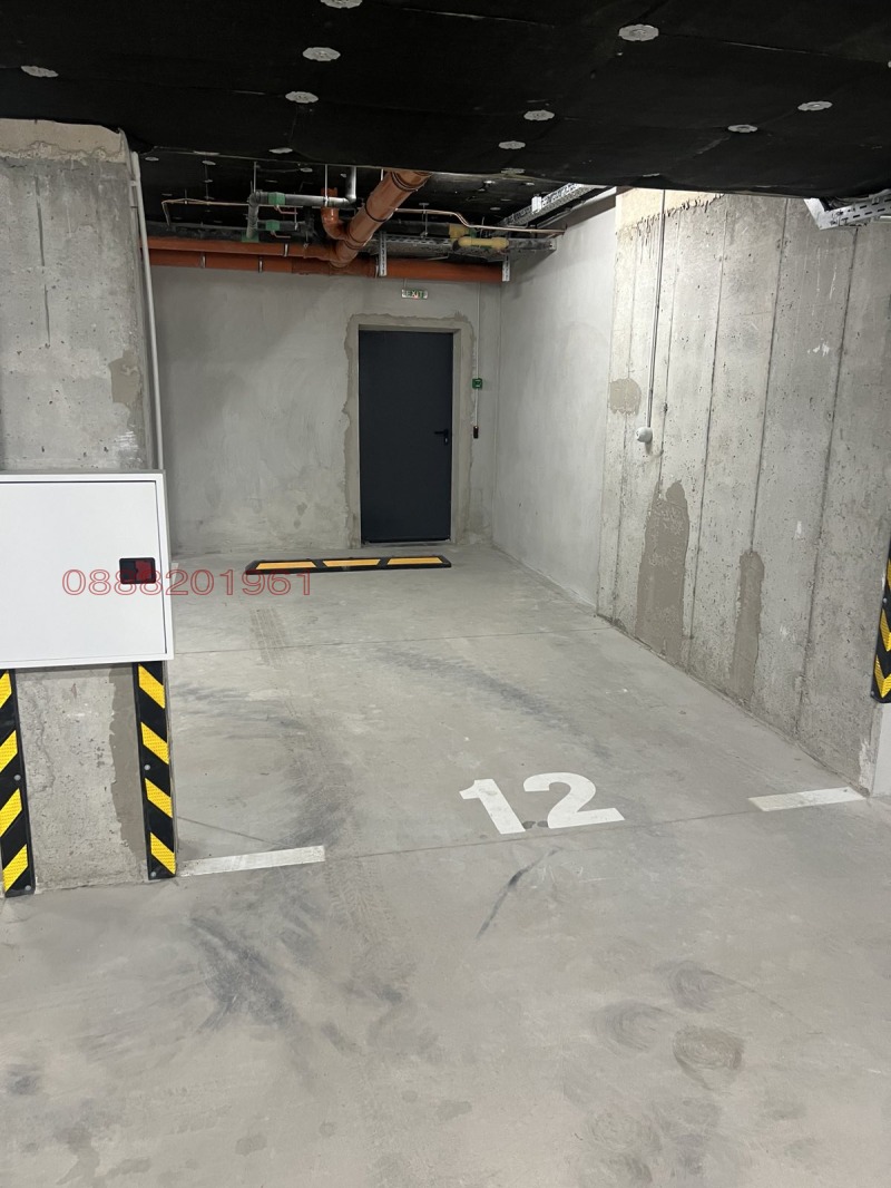 Под наем ГАРАЖ, ПАРКОМЯСТО, град София, Витоша • 200 лв. / 102.26 € • 42090307 1