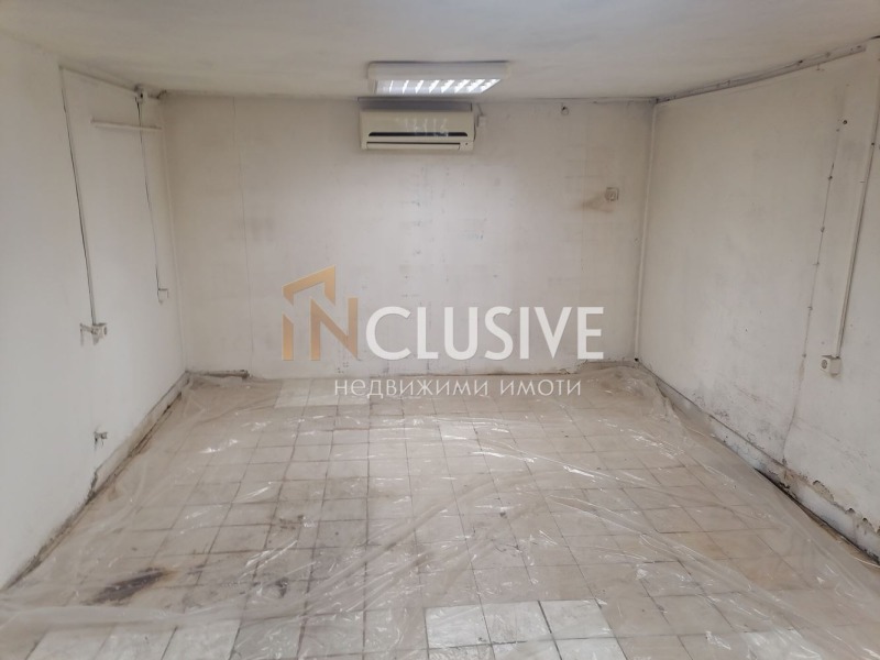 Дава под Наем МАГАЗИН в град София, Център - 40 кв.м / 700 € » 1 369.08 лв., ИНКЛУЗИВ БЪЛГАРИЯ АД