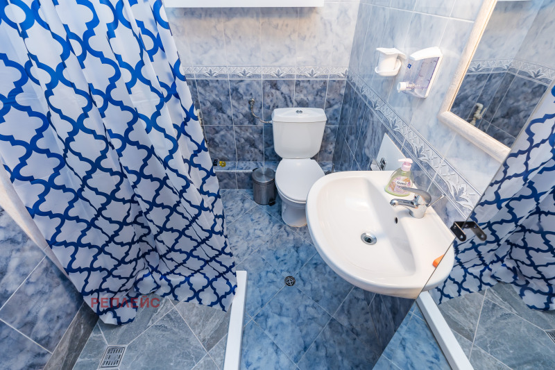 Дава под наем 4-СТАЕН, гр. Варна, Център, снимка 15 - Апартаменти - 52739483