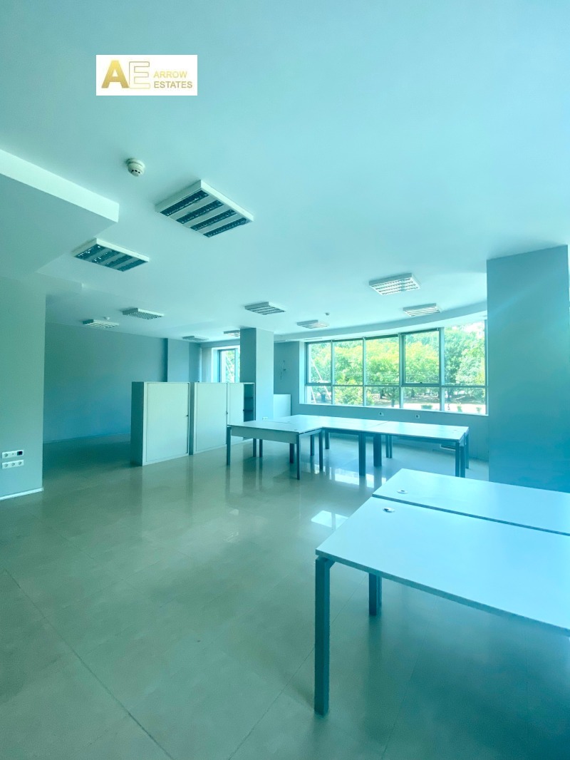 Para alugar  Escritório Sofia , Strelbichtche , 190 m² | 45897948 - imagem [12]