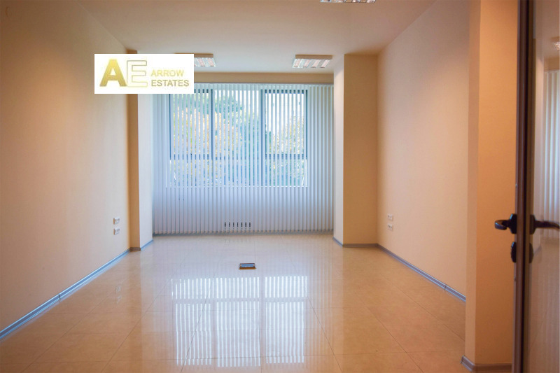 Para alugar  Escritório Sofia , Strelbichtche , 190 m² | 45897948 - imagem [6]