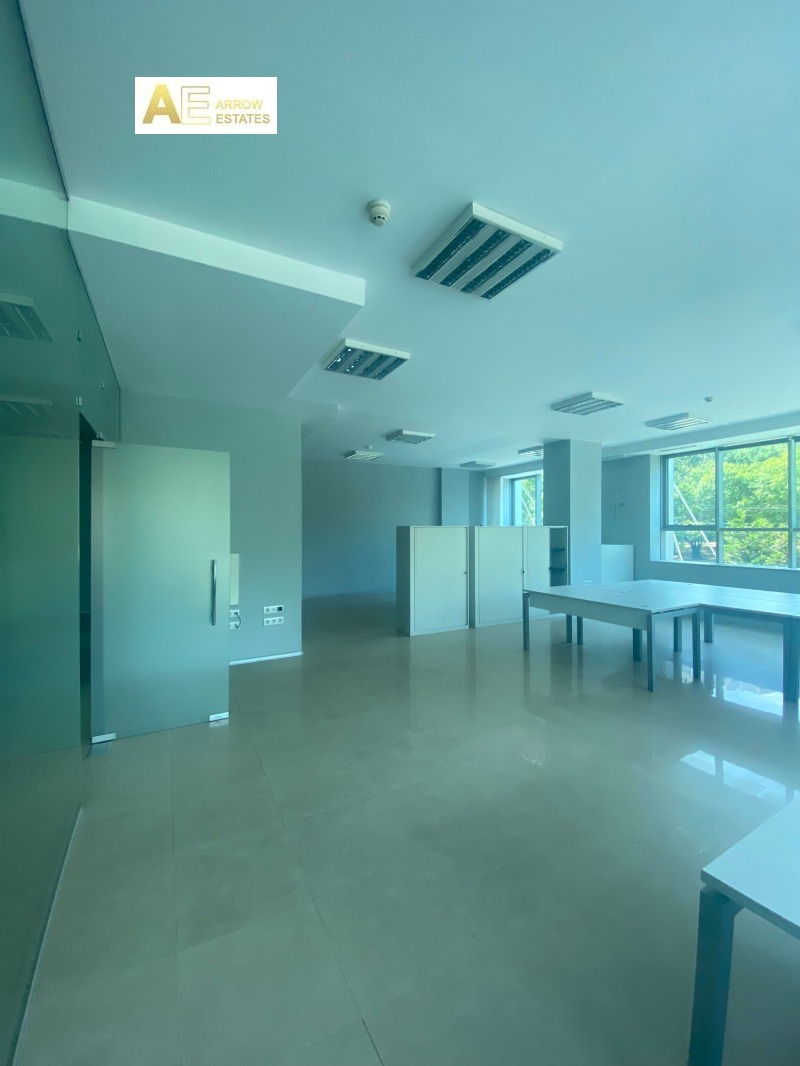 Para alugar  Escritório Sofia , Strelbichtche , 190 m² | 45897948 - imagem [13]