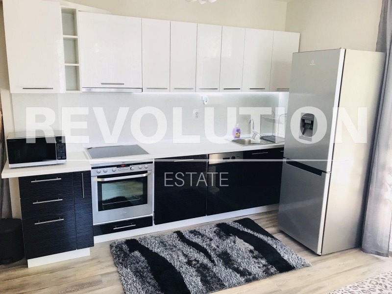 Para alugar  Estúdio Varna , Centar , 40 m² | 49632232