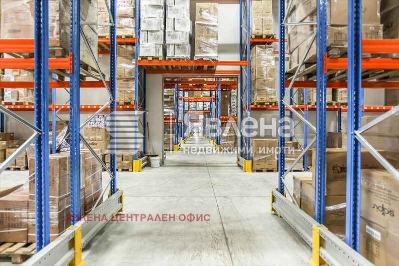 Дава под наем СКЛАД, гр. София, Требич, снимка 10 - Складове - 54198292