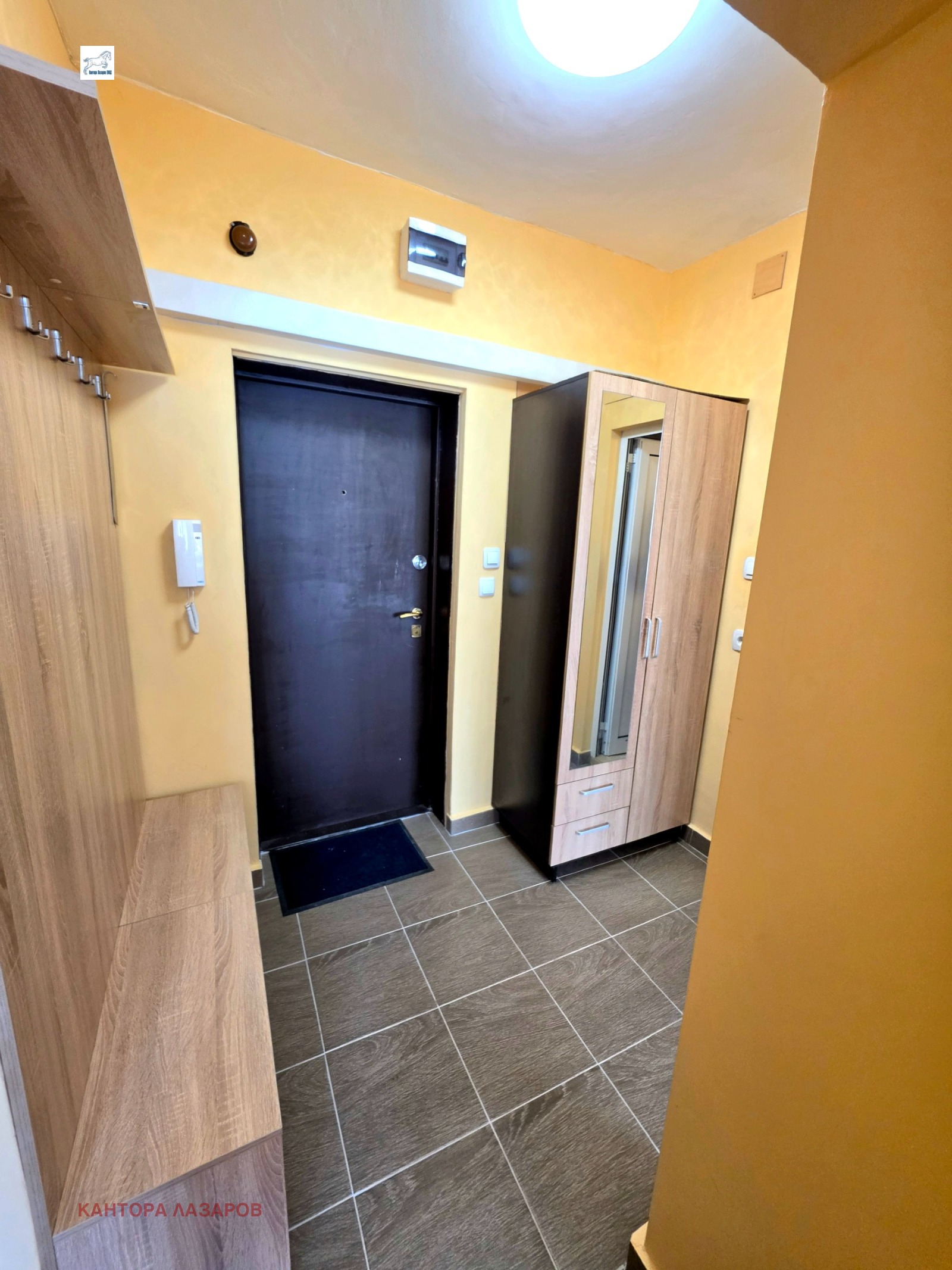 Дава под наем 2-СТАЕН, гр. София, Света Троица, снимка 10 - Апартаменти - 55691923
