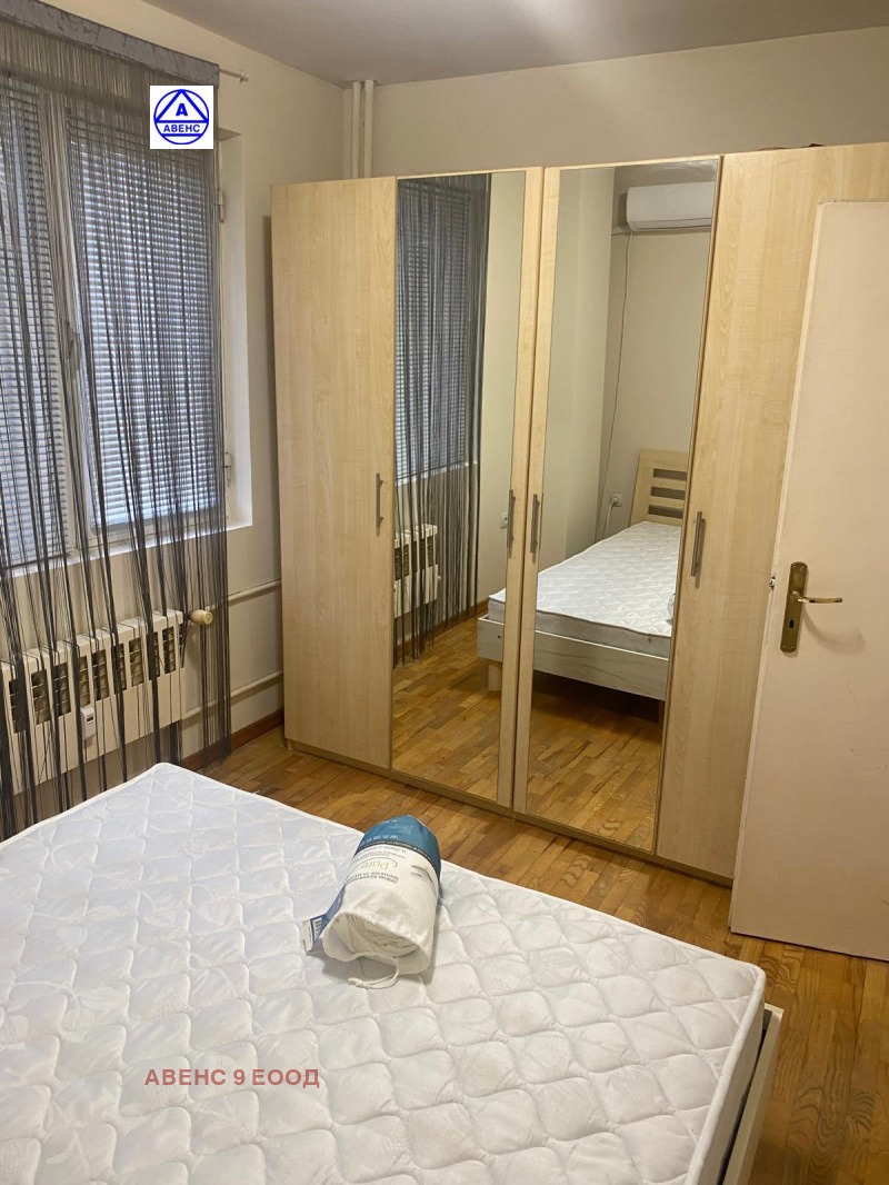 Дава под наем 3-СТАЕН, гр. Плевен, Идеален център, снимка 3 - Апартаменти - 52614343