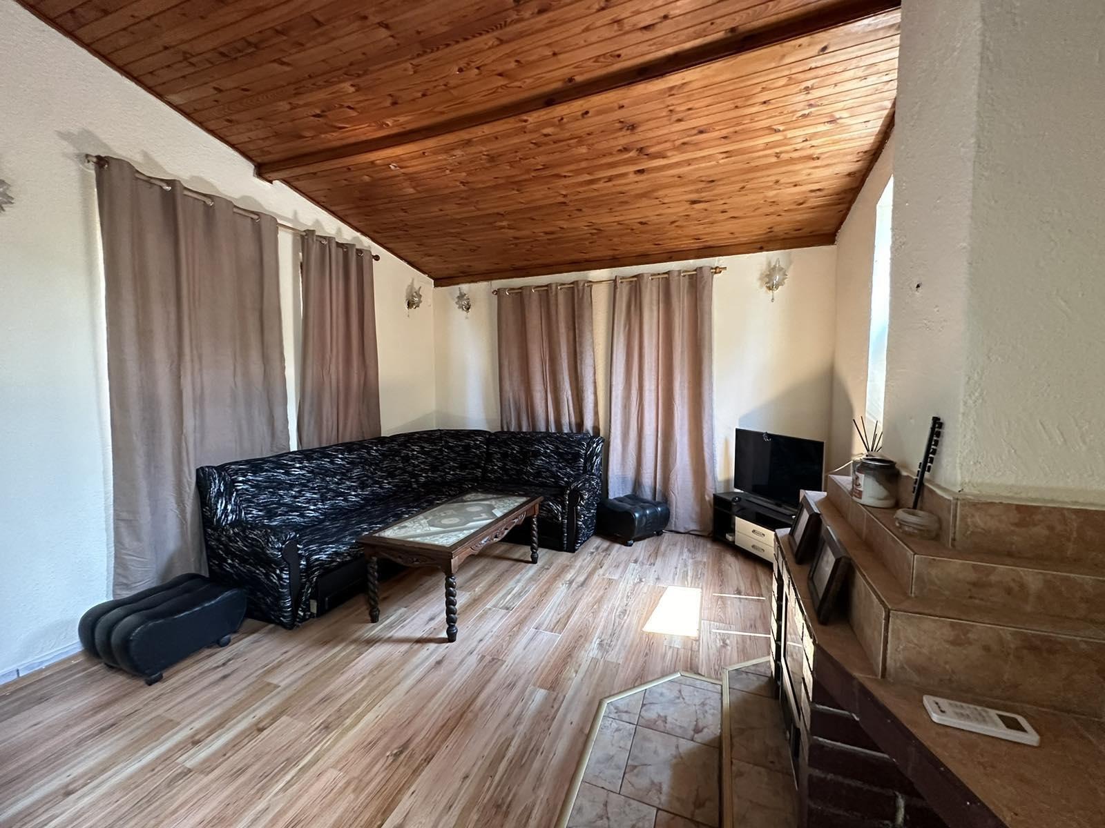 Дава под наем КЪЩА, с. Белащица, област Пловдив