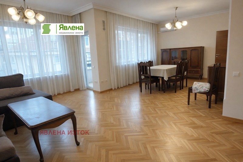 Дава под Наем 4-СТАЕН в град София, Гео Милев - 140 кв.м / 850 € » 1 662.46 лв., ЯВЛЕНА ИЗТОК