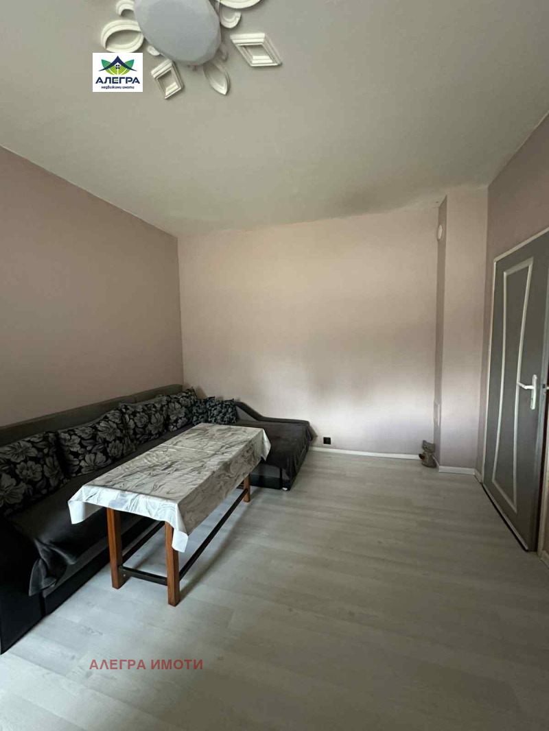 Vuokrattavana  1 makuuhuone Pazardžik , Mladost , 55 neliömetriä | 74347645