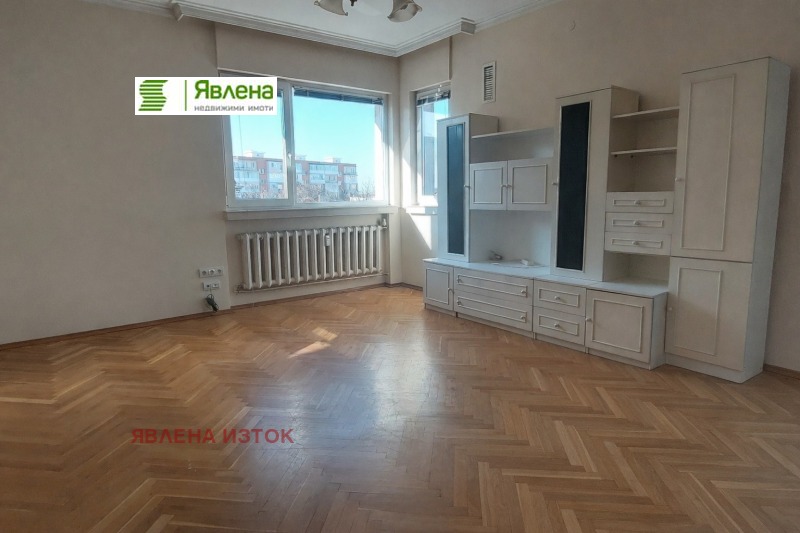 Дава под наем 4-СТАЕН, гр. София, Гео Милев, снимка 6 - Апартаменти - 52745967