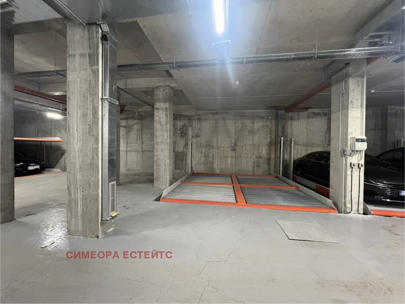 Дава под наем ГАРАЖ, ПАРКОМЯСТО, гр. София, Сухата река, снимка 2 - Гаражи и паркоместа - 53109050