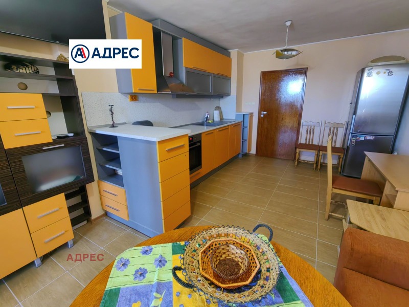 Дава под наем 2-СТАЕН, гр. Варна, Базар Левски