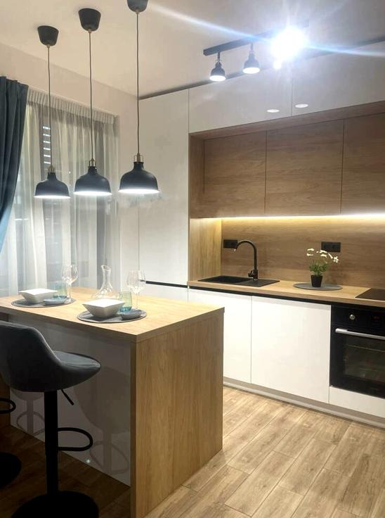 Дава под нем  1-стаен, град Пловдив, Център •  400 EUR • ID 73060788 — holmes.bg - [1] 
