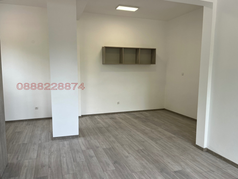 Дава под наем ОФИС, гр. Карлово, област Пловдив, снимка 9 - Офиси - 52786066