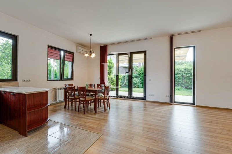 A louer  Maison Sofia , Pantcharevo , 240 m² | 53286211 - image [6]