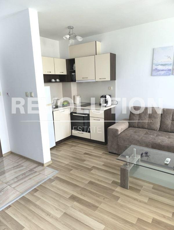 Da affittare  1 camera da letto Varna , m-t Alen mak , 77 mq | 46360997