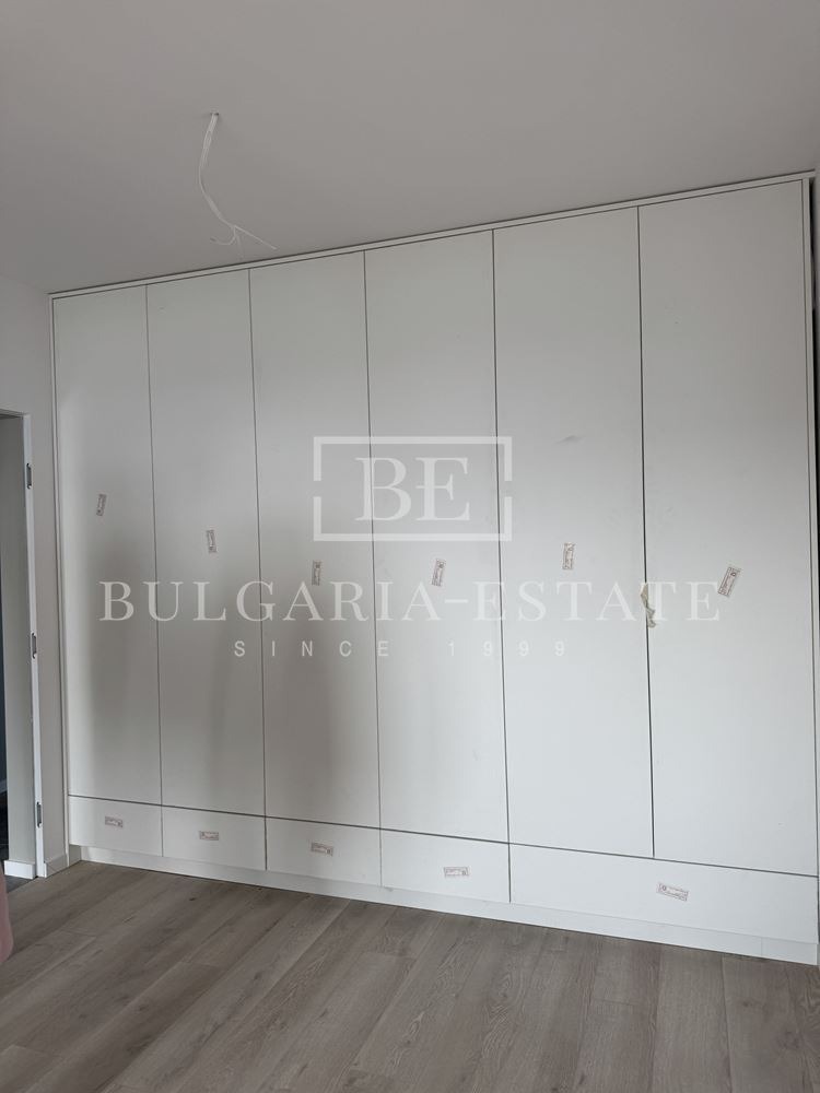 Издаје се  2 спаваће собе Варна , Бриз , 102 м2 | 52642998 - слика [13]