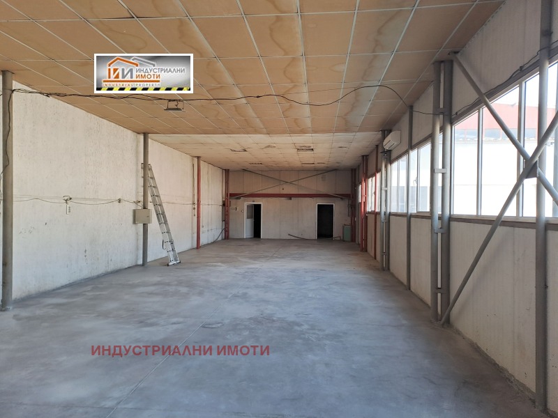 K pronájmu  Úložný prostor Plovdiv , Industrialna zona - Sever , 220 m2 | 70291438 - obraz [5]