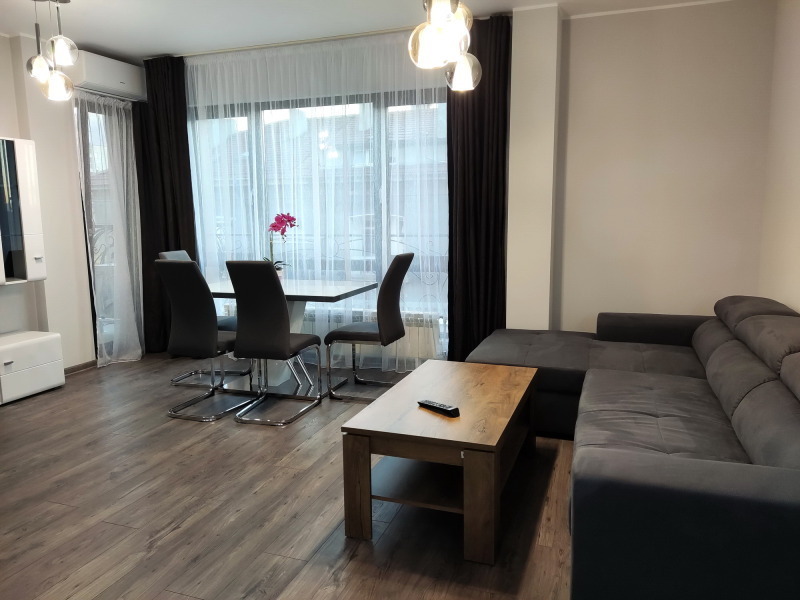 Zu vermieten  2 Schlafzimmer Sofia , Hipodruma , 105 qm | 35737787 - Bild [2]