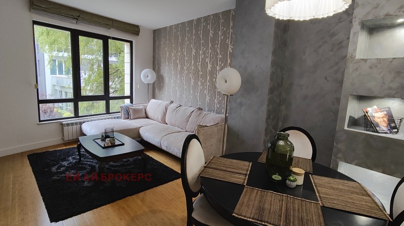 Para alugar  2 quartos Sofia , Iztok , 110 m² | 73230570