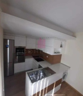 2 quartos Chirok centar, Ruse