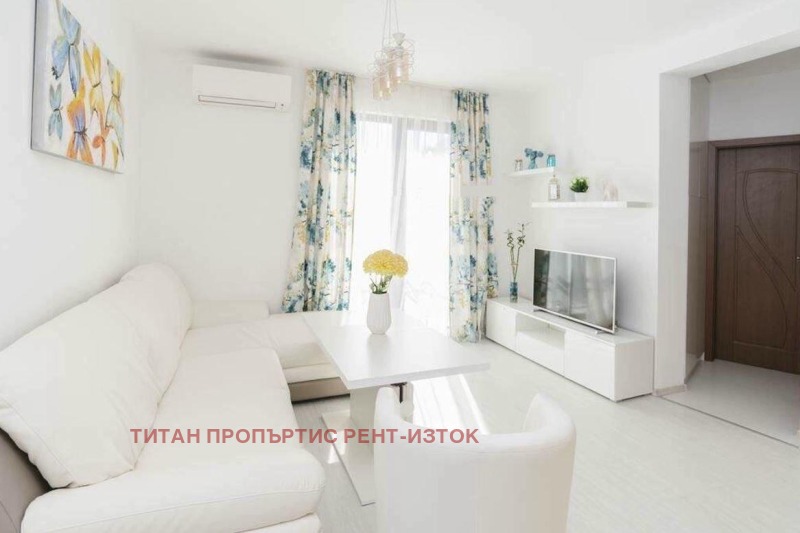 Дава под наем 2-СТАЕН, гр. Бургас, Център, снимка 2 - Апартаменти - 52413631