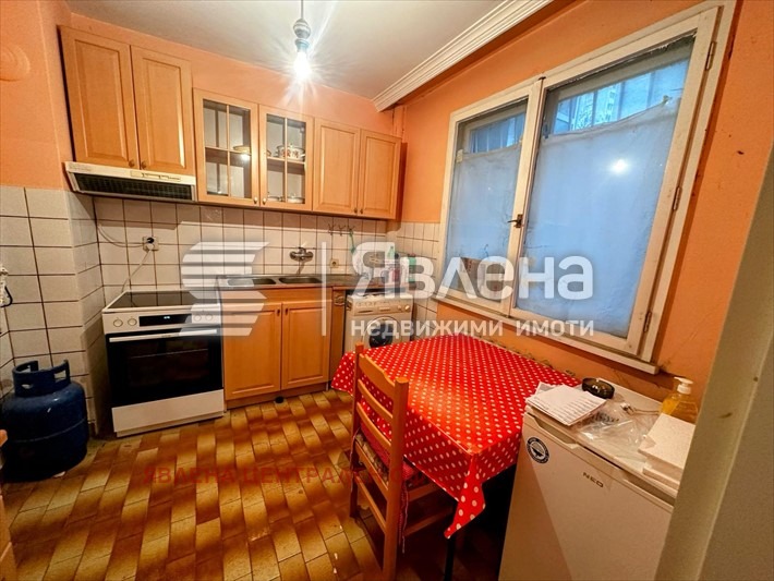 Дава под наем 3-СТАЕН, гр. София, Лозенец, снимка 4 - Апартаменти - 53556020