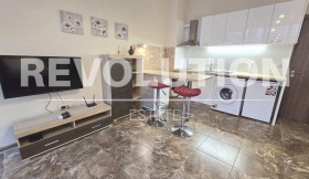 Studio Centar, Warna