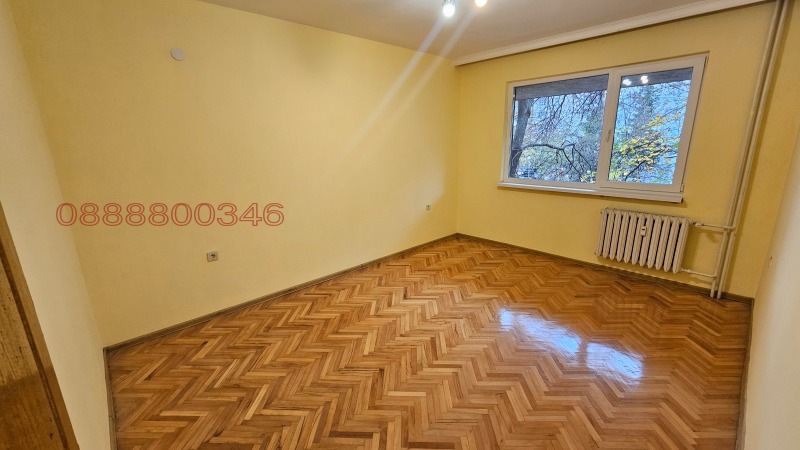 Дава под наем 2-СТАЕН, гр. София, Иван Вазов, снимка 3 - Апартаменти - 52784853