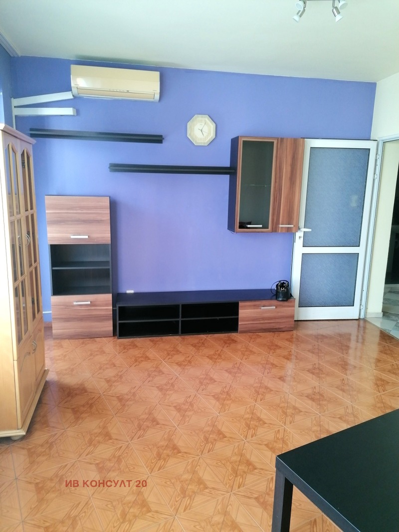 För uthyrning  2 sovrum Sofia , Centar , 70 kvm | 77160229