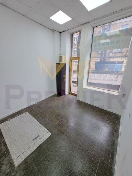 For Rent  Shop Varna , Tsentar , 16 sq.m | 79835633 - image [2]