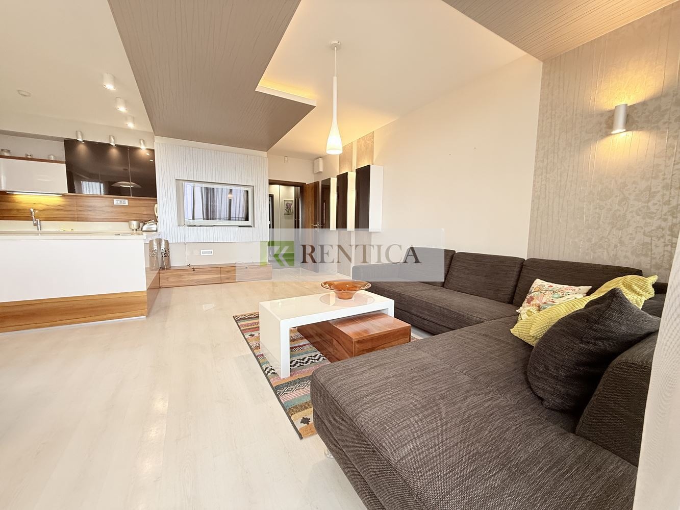 Дава под наем 3-СТАЕН, гр. Варна, м-т Долна Трака, снимка 2 - Апартаменти - 53827462