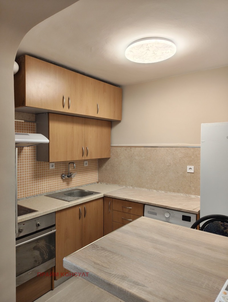 Дава под наем МЕЗОНЕТ, гр. Пловдив, Център