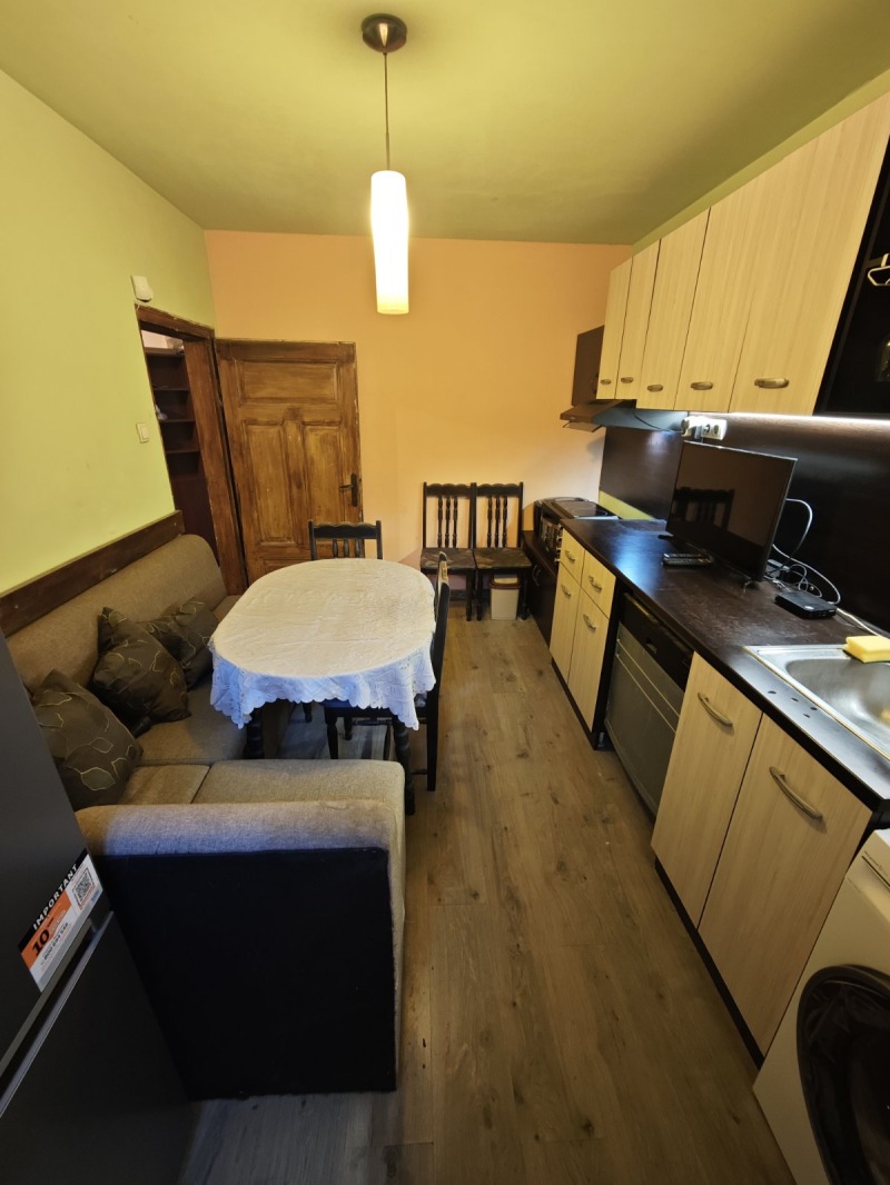 Vuokrattavana  1 makuuhuone Varna , Tsentar , 50 neliömetriä | 93758458
