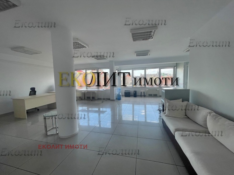 Zu vermieten  Büro Sofia , Strelbishte , 80 qm | 15972891