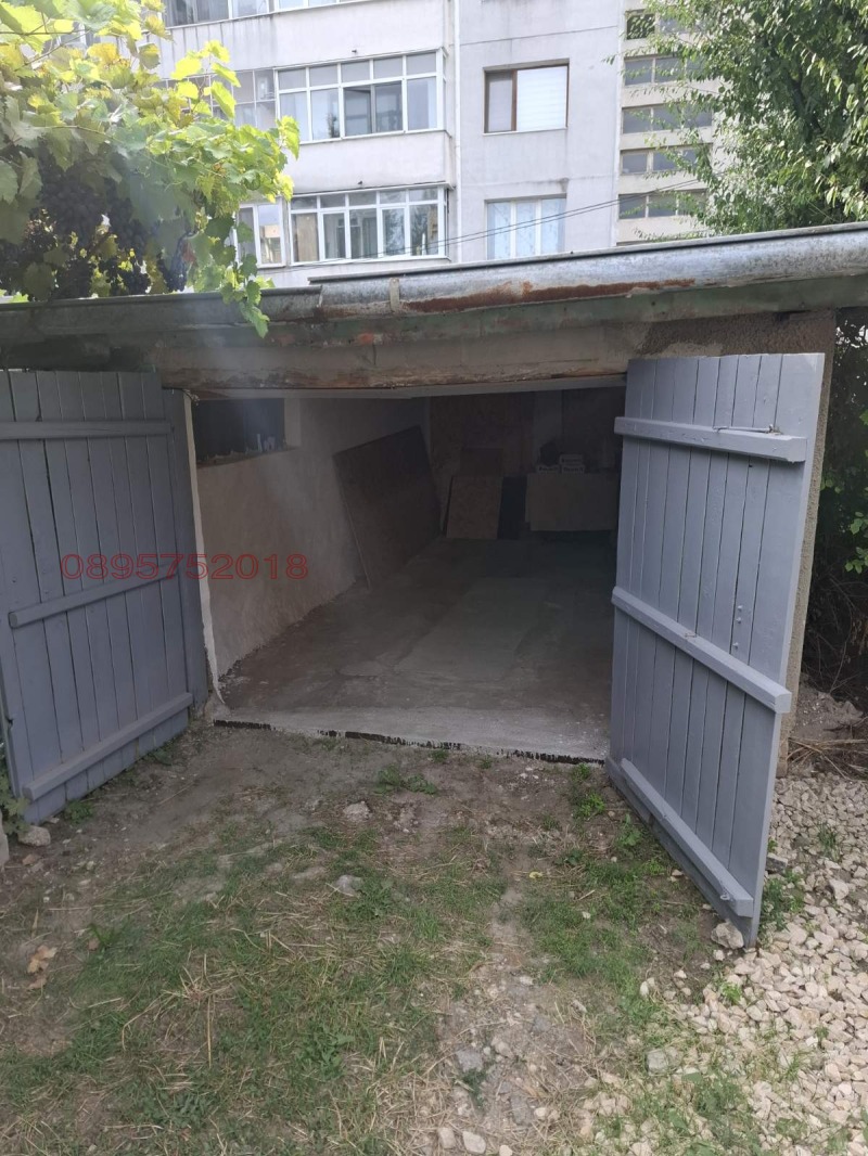 Zu vermieten  Garage Dobritsch , Zentar , 24 qm | 26152810 - Bild [2]