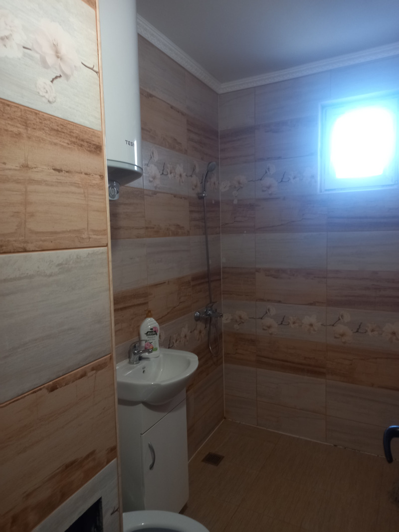 Zu vermieten  2 Schlafzimmer Weliko Tarnowo , Zentar , 93 qm | 51211904 - Bild [3]