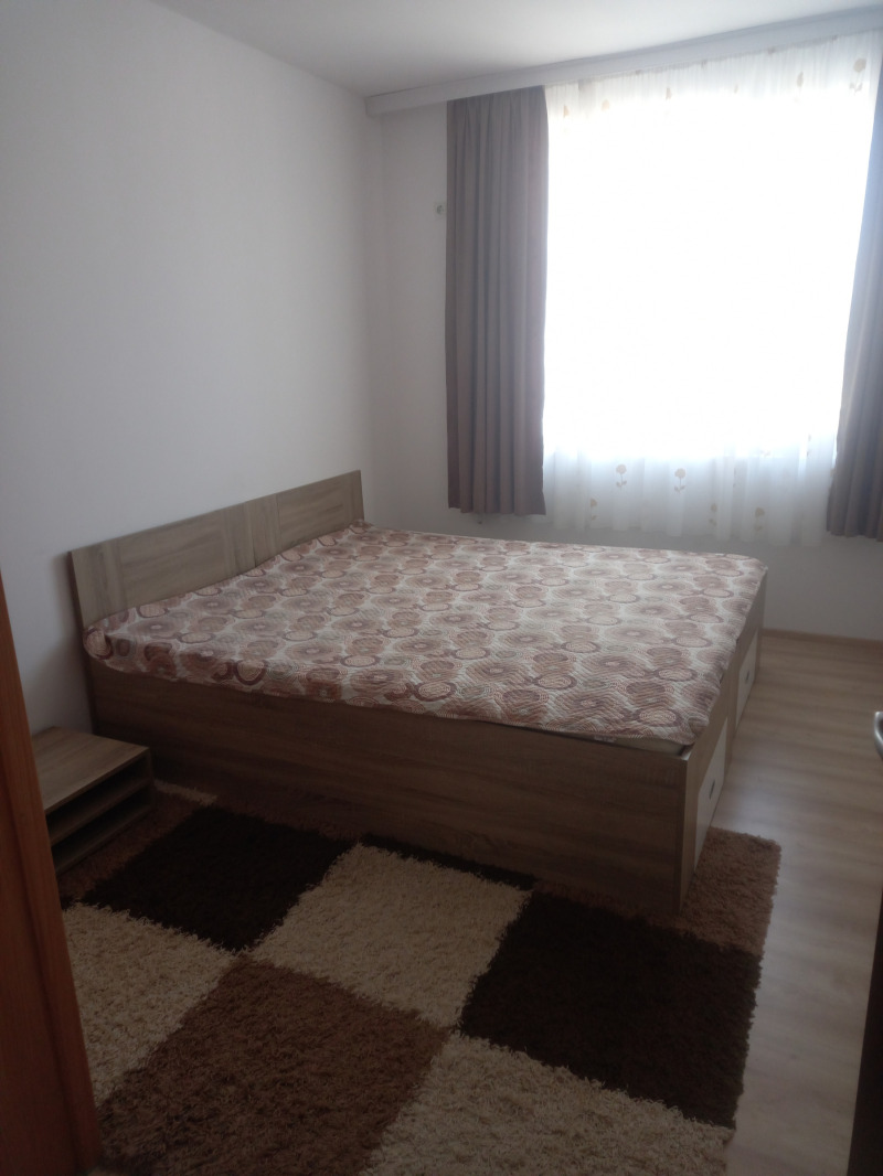 Zu vermieten  2 Schlafzimmer Weliko Tarnowo , Zentar , 93 qm | 51211904 - Bild [4]