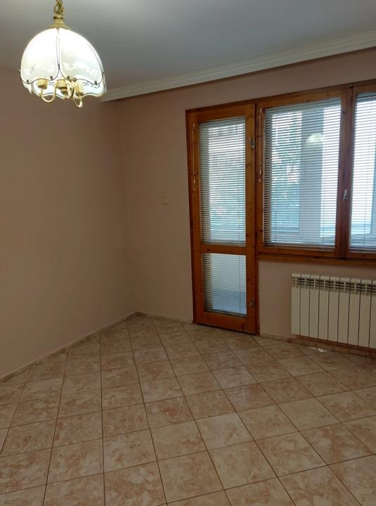 Дава под наем 4-СТАЕН, гр. София, Оборище, снимка 4 - Апартаменти - 52822965