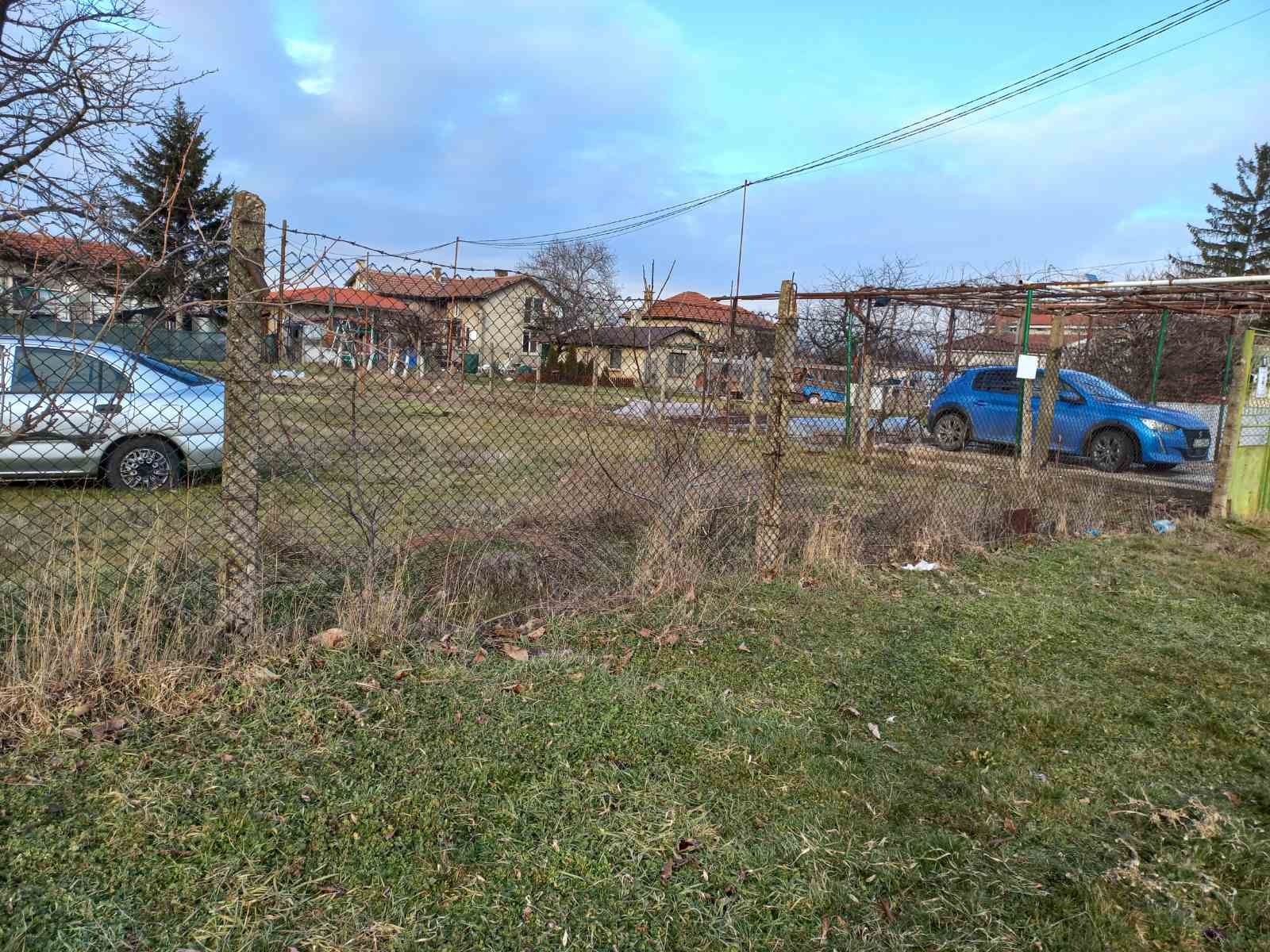 Дава под наем МЯСТО, гр. София, Враждебна, снимка 2 - Парцели - 53202057
