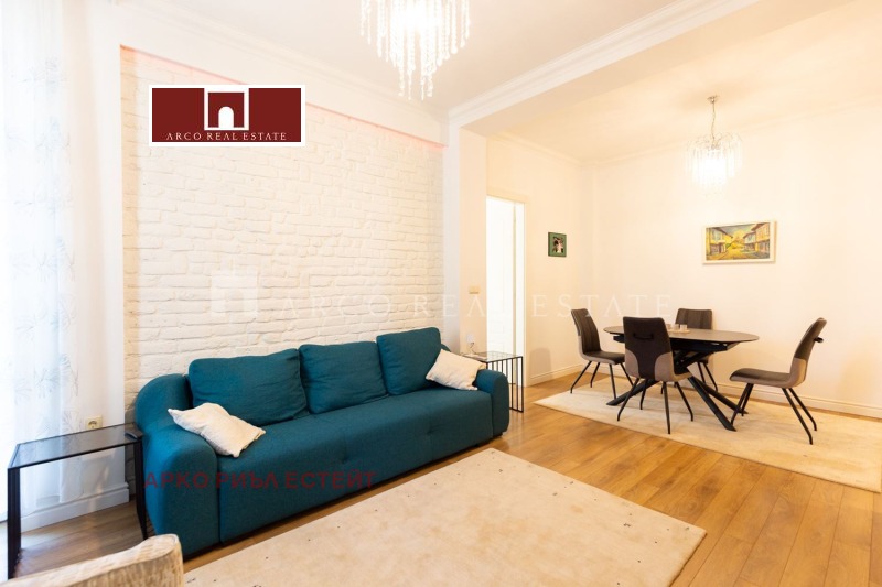 En renta  1 dormitorio Sofia , Doktorski pametnik , 76 metros cuadrados | 63244024 - imagen [3]